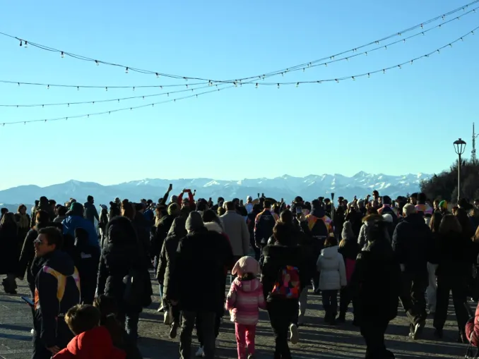 Il viaggio della fiamma / Anche La Morra illuminata dal fuoco che è simbolo dei Giochi 4