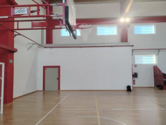 La nuova palestra non va bene per giocare a basket