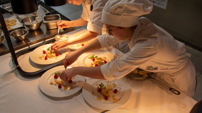 Alba, sfida tra scuole alberghiere: in gara le eccellenze locali