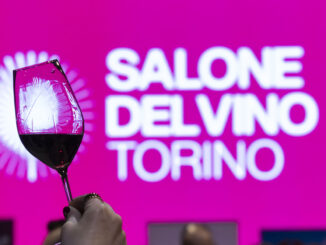 Notte Rossa Barbera, Torino brinda in 20 piole