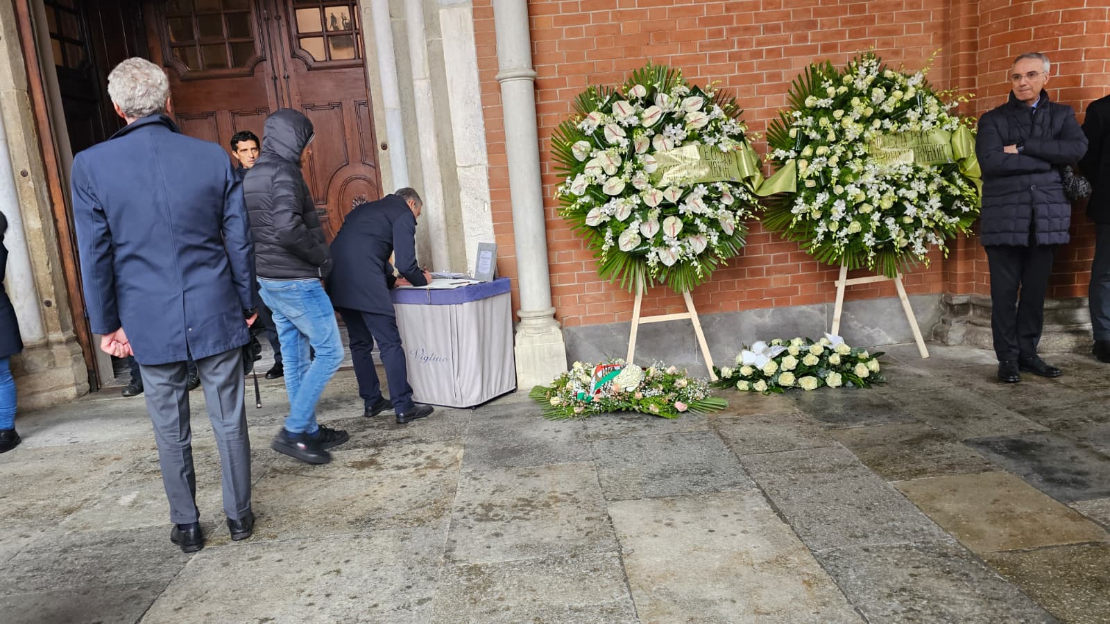 IN DIRETTA L'addio di Alba e del territorio a Maria Franca Ferrero 1