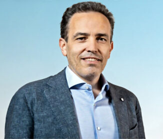 La dura vita dei pendolari albesi: il treno per Milano si perde per un minuto