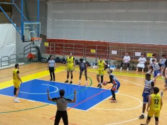 Basket Serie / San Bernardo Campus vende cara la pelle a Chiavari