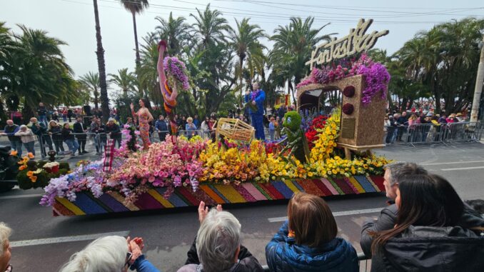 Sanremo in Fiore 2026: la magia dei carri &egrave; gi&agrave; in scena sul lungomare 2