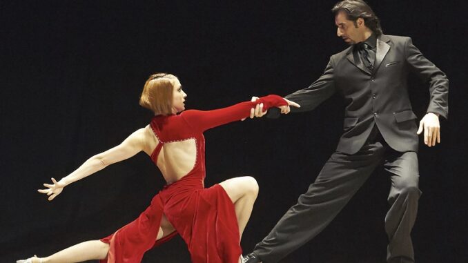 Asti, il tango accende il Teatro Alfieri