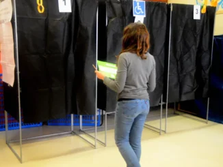 Referendum  / Diffusi i primi exit-poll, il no sarebbe in lieve vantaggio 1