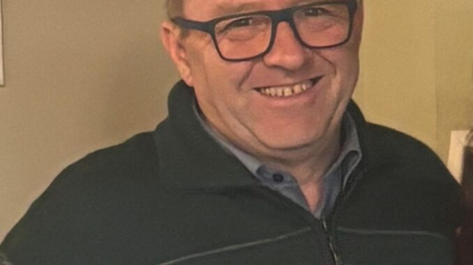 A San Benedetto Belbo va in pensione Marco Fresia, il tuttofare del Comune e del paese