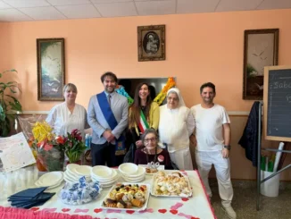 Laura Nigra, centenaria astigiana, canta la Divina Commedia