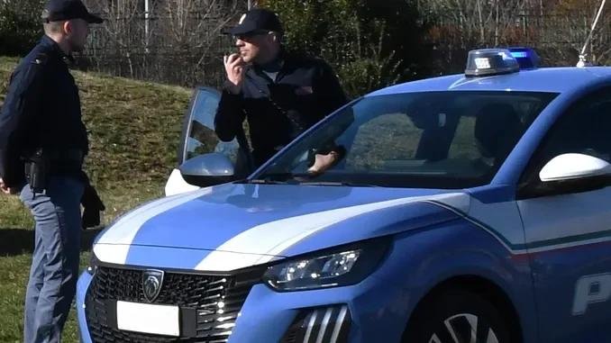 Chiedevano soldi per una associazione inesistente: denunciate dalla Polizia di Cuneo