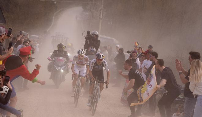 Matteo Sobrero e Irene Cagnazzo al via della Strade Bianche