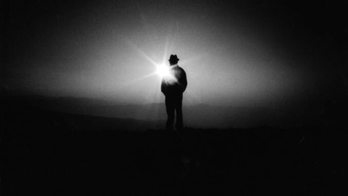 Alba / Alla Galleria Lastra la mostra fotografica "Note bianche" di Gianni Petronio