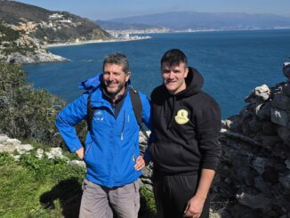 Le api della Valle Uzzone creano a Bergeggi il Miele del mare