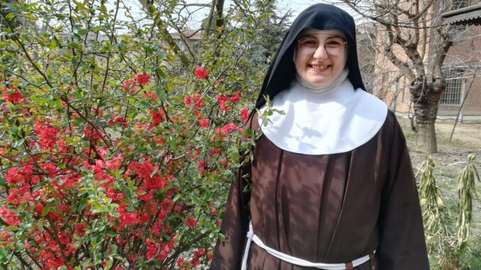 Un &ldquo;grazie&rdquo; che diventa festa: suor Carla Cristiana celebra 25 anni tra le Clarisse