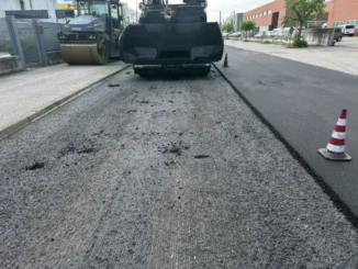 Partono da viale Industria, via Rorine e via Sauro le asfaltature ad Alba