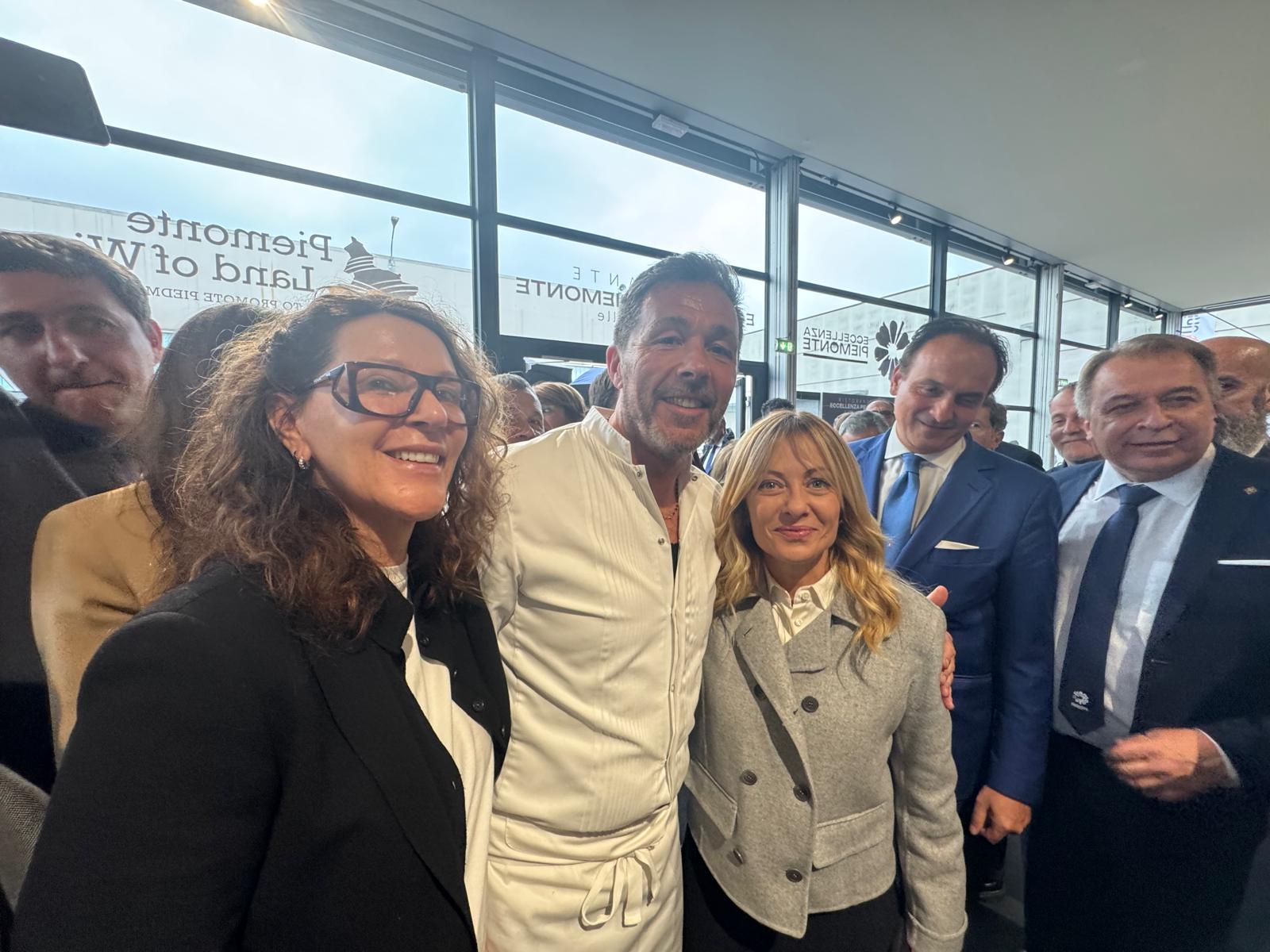 Vinitaly: Cirio accoglie la premier Meloni al padiglione Piemonte