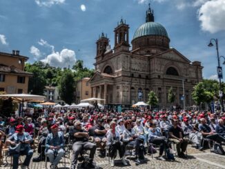 Dogliani si trasforma in un palinsesto televisivo: al via oggi il festival
