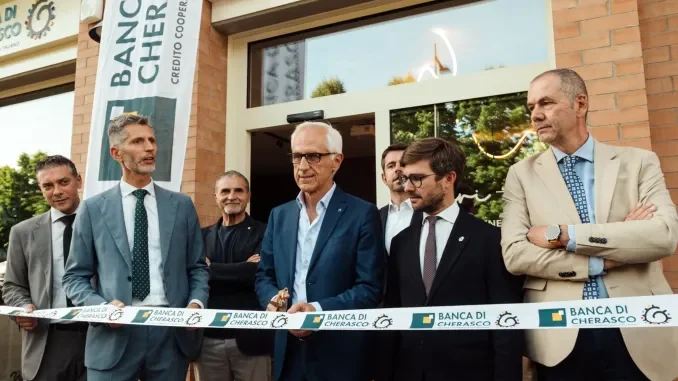 Inaugura la filiale di Alba della Banca di Cherasco