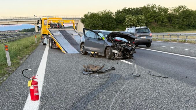 Incidente sull’autostrada Torino-Savona: due feriti lievi