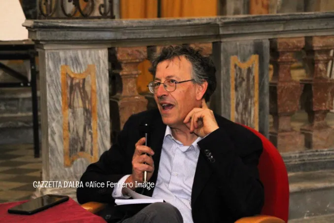 A Guarene una serata di cultura e riflessione con Giannino Balbis ospite del Rotary Canale Roero 5