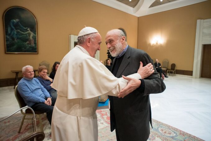 Addio a Carlin Petrini: quindici immagini per ricordarlo
