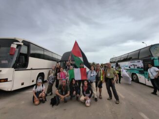 Gaza: il convoglio umanitario fermo a Sirte