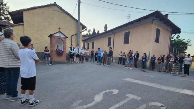 Il Rosario di maggio, una tradizione per un libro a favore di Sportabili