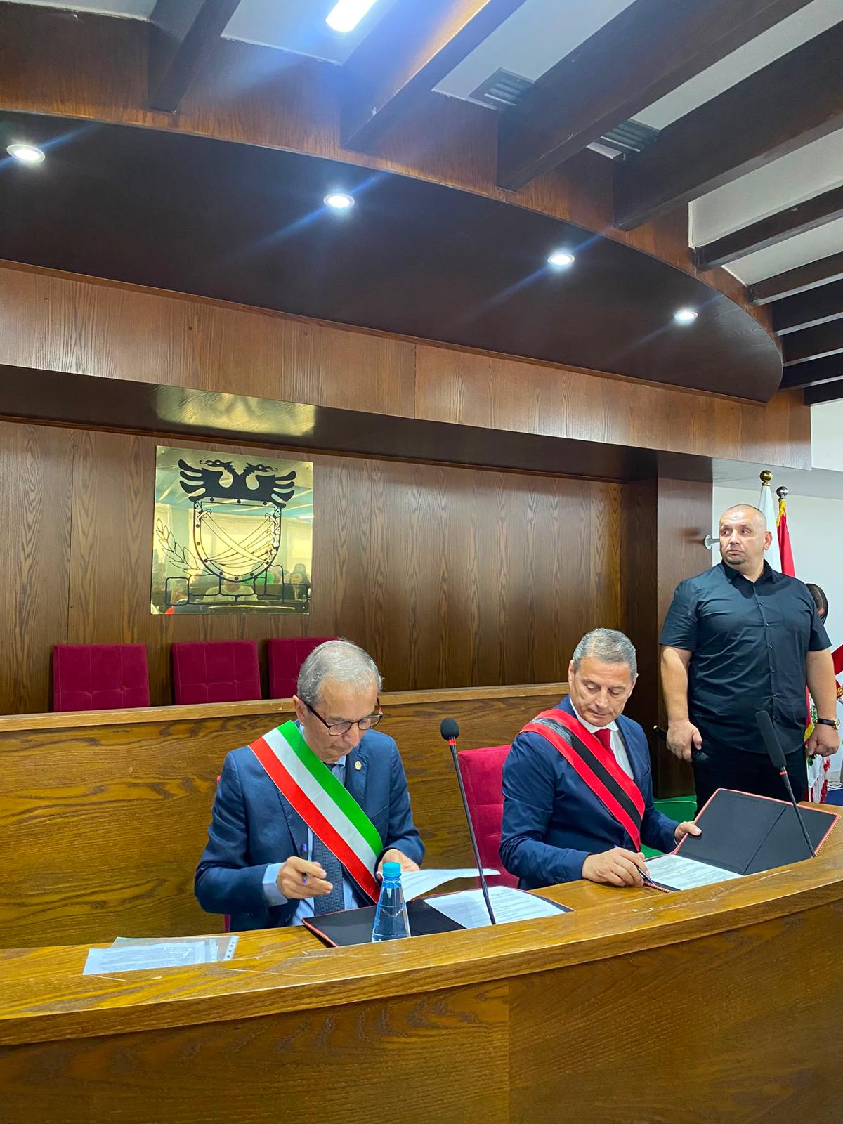Bra e Lezhë più vicine: firmato il gemellaggio 3