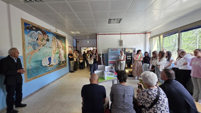 Novità all'istituto Piera Cillario Ferrero: inaugurata la mostra d'arte e il laboratorio di informatica intitolato a Lavelli 1