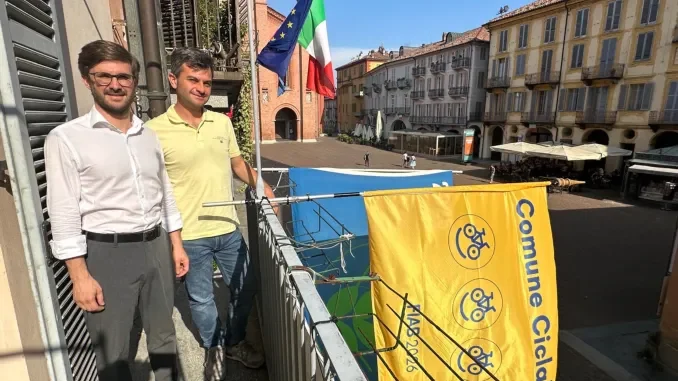 Fiab migliora la pagella delle ciclabili albesi e assegna alla citt&agrave; la bandiera con quattro smile 2
