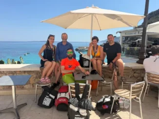 Il cheraschese Elio Sicca partecipa alla staffetta di nuoto attorno all'isola di Levanzo