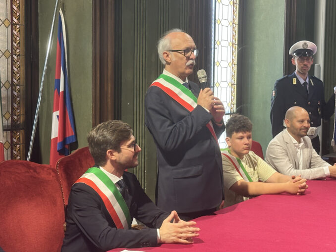 Pellegrinaggio da Vicoforte ad Alba: la comunità vicese accolta in Municipio dal sindaco 2