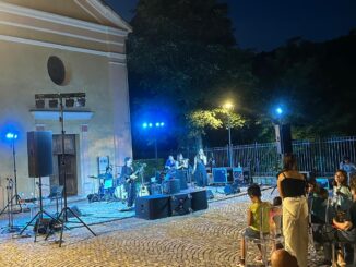 Borgomale / Il maestro e artista Max Marello si è esibito full band [VIDEO]
