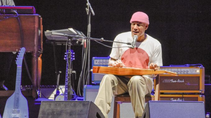 Collisioni: Ben Harper incanta Alba davanti a quattromila spettatori