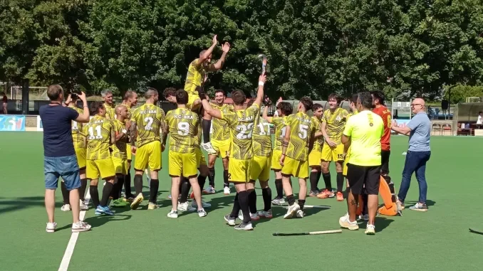 Hockey prato / Hc Bra supera per 5-3 Amsicora Cagliari e festeggia il 12&deg; scudetto