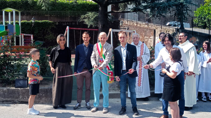 A Serralunga è stato rinnovato il parco giochi