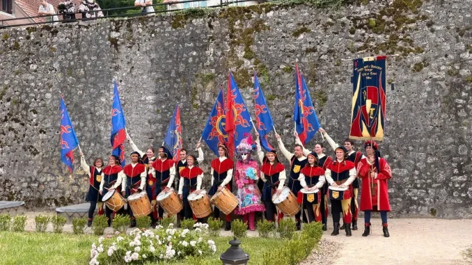 Sbandieratori musici borgo Patin tesor a Chanaz 4