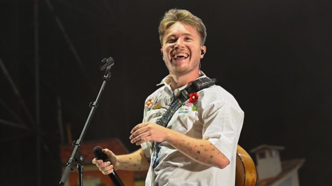 Collisioni, una lunga notte di musica ad Alba: da Andrea Cerrato ad Alfa, oltre cinquemila spettatori per il sabato del festival 1