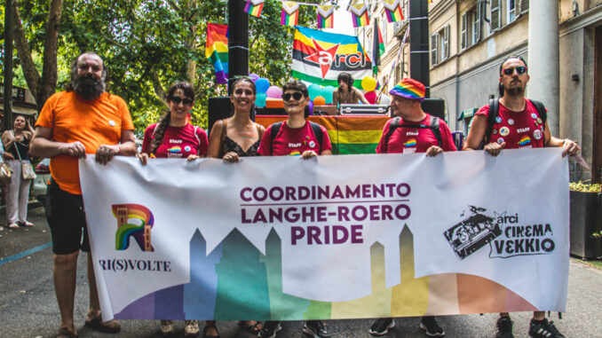 Anche Langhe e Roero Pride all&rsquo;Asti Pride: il maltempo non ferma il corteo