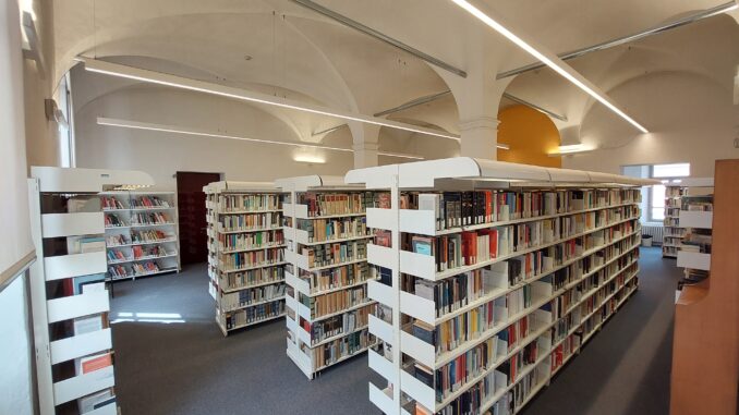 Biblioteca di Alba: due giorni di chiusura per aggiornare il servizio prestiti