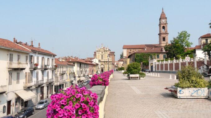 A Bra Ferragosto è all'insegna delle multivisioni e del ballo