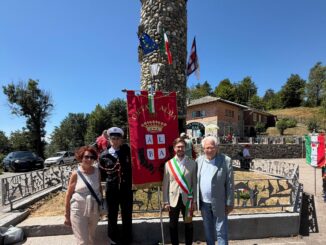 La città di Alba al Colle del Lys per la commemorazione della Resistenza