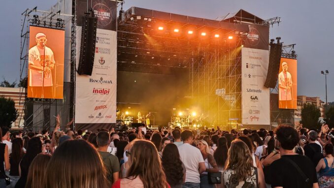 Collisioni, una lunga notte di musica ad Alba: da Andrea Cerrato ad Alfa, oltre cinquemila spettatori per il sabato del festival