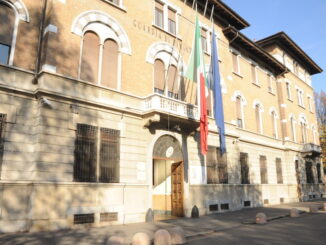 Torino, confiscati beni per oltre 1,1 milioni a un imprenditore immobiliare: accuse di autoriciclaggio e truffa allo Stato
