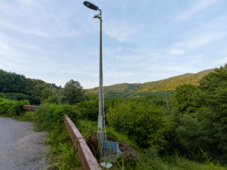 Ponte azzurro di Bergolo, manomesse le telecamere: il Comune denuncia