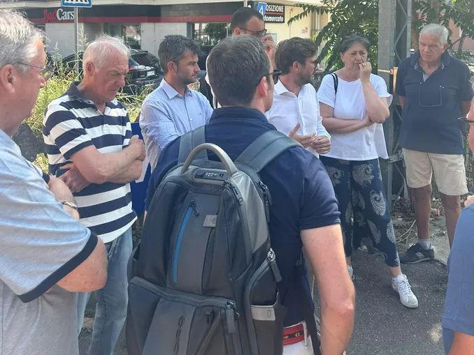 Per risolvere i disservizi ai passaggi a livello di Mussotto verranno sostituiti i pedali