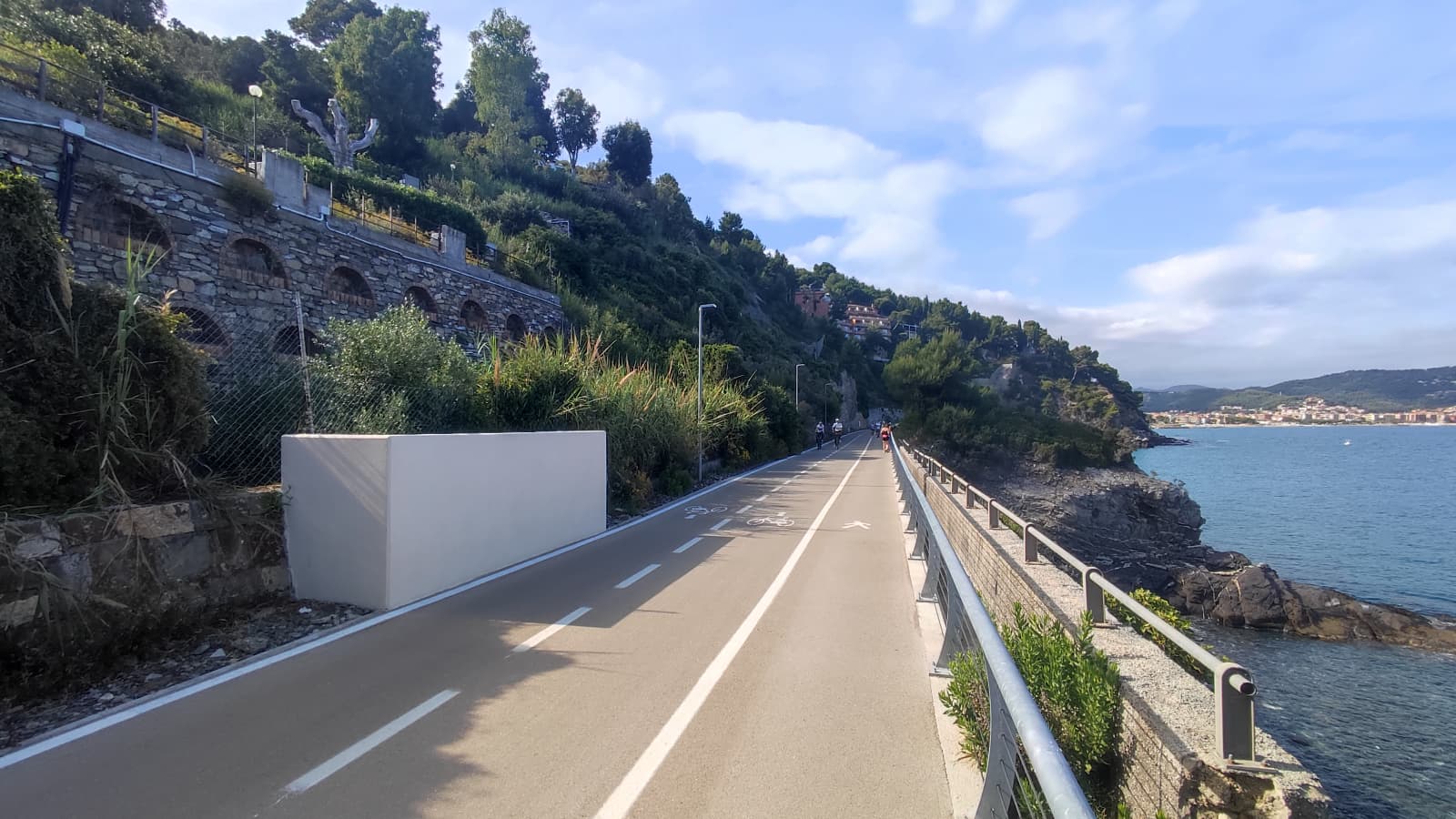 ITINERARI - La ciclabile del Ponente ligure sui vecchi binari