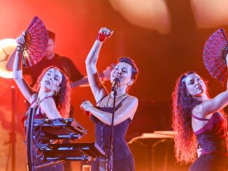 Serena Brancale all'Anima Festival: jazz, Mediterraneo e ritmo travolgente, Cervere balla fino all'ultimo bis