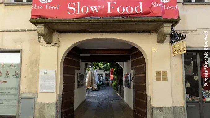 Slow food festeggia 40 anni nella strada di Bra dove inizi&ograve; tutto 1