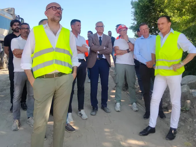Ponte sul Tanaro a Monchiero, cantiere in corso e apertura entro un anno