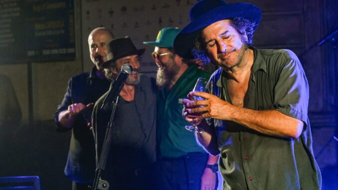 Monfortinjazz chiude con il ballo della memoria di Vinicio Capossela
